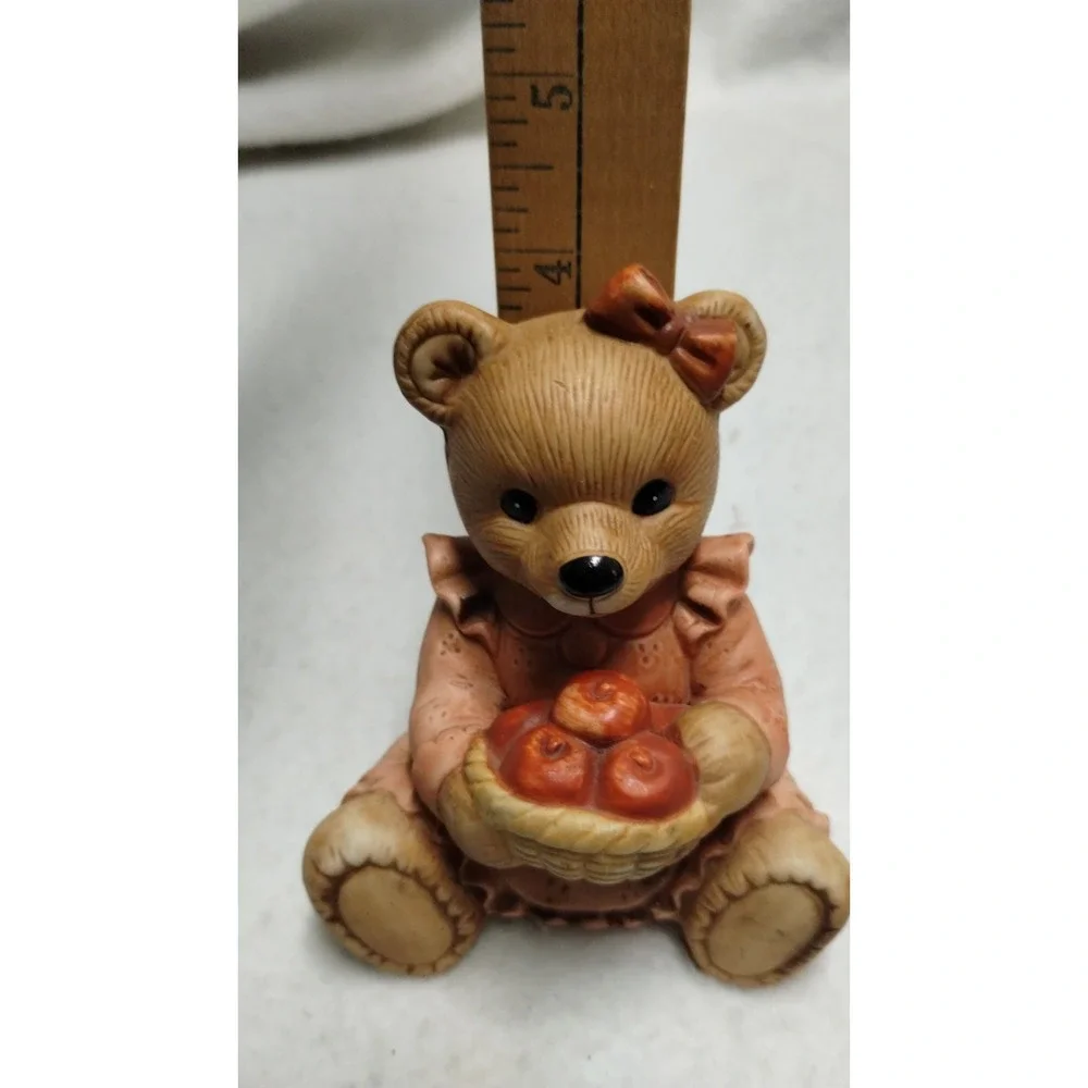 VTG Teddy Bear HOMCO Porcelain Figurine Basket‎ Apples #1405 Country Farm Fall